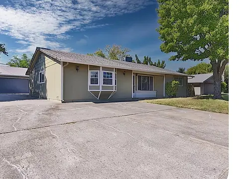 Lake Natoma Retreat, a three-bedroom home near the American River in Orangevale, California