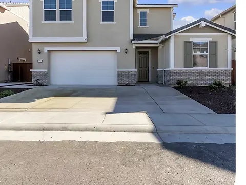 A duplex Xenstay leases and looks after in Roseville, California