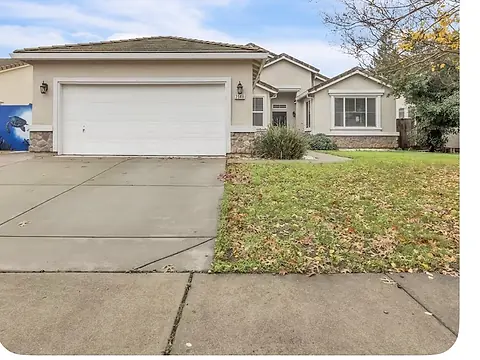 A duplex Xenstay leases and looks after in Yuba City, California